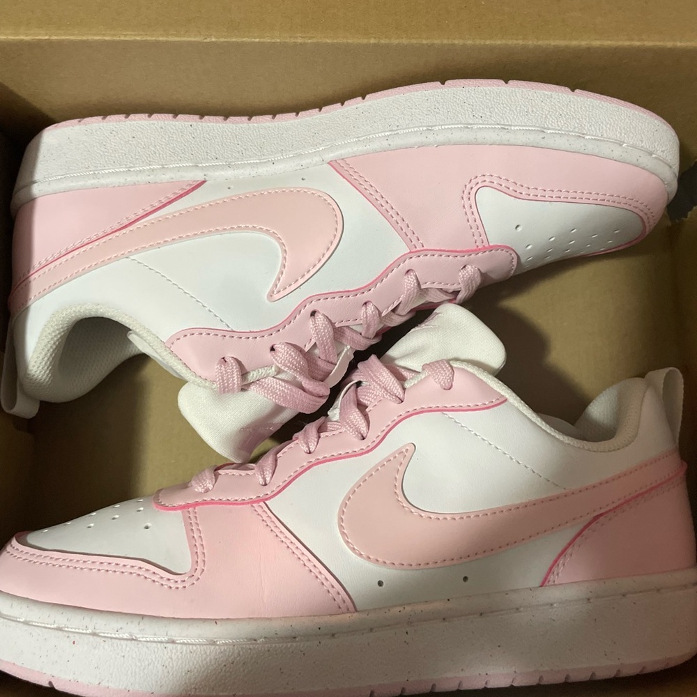 NWOB Nike Court Borough Low Recraft Pink Foam White (DV5456-105) Size 6Y  W7.5/8 - Picture 3 of 13